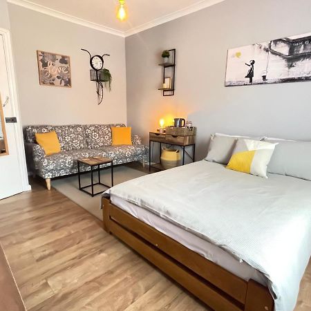 Westend Holiday Room 4 ברקון מראה חיצוני תמונה